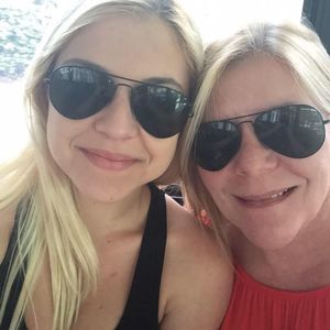 Meet your Posher, Chrissy